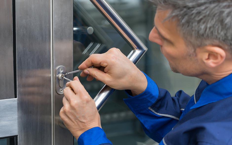 comment ouvrir une porte de garage basculante sans clef Gagny
